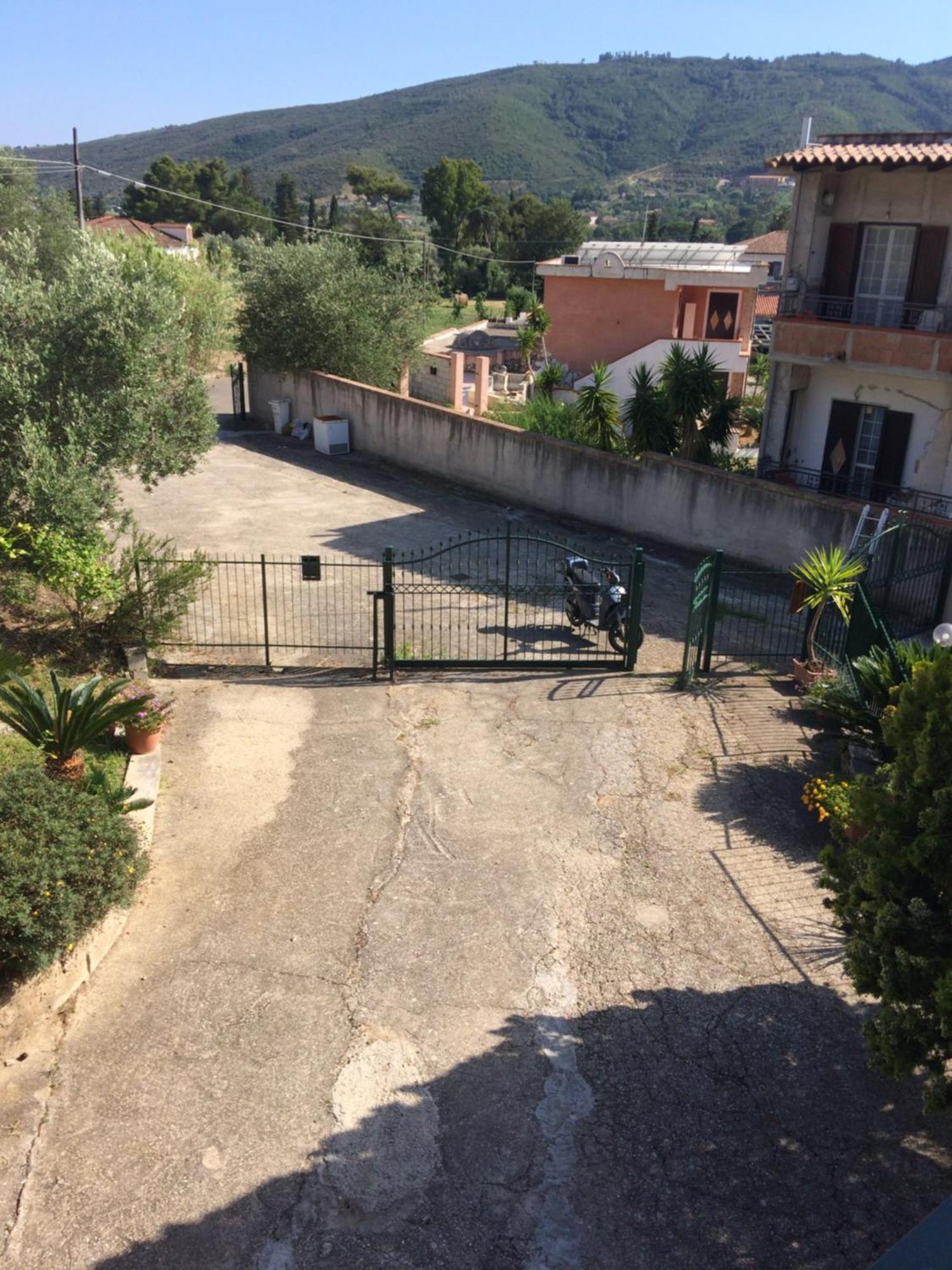 Casa Vacanze La Tuia Castellabate Εξωτερικό φωτογραφία